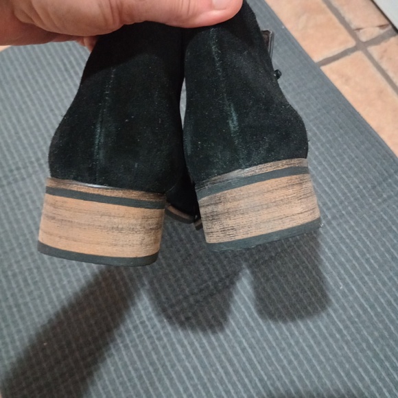 Crevo Leather Stacked Heel Black Bootie (10) - Picture 7 of 7